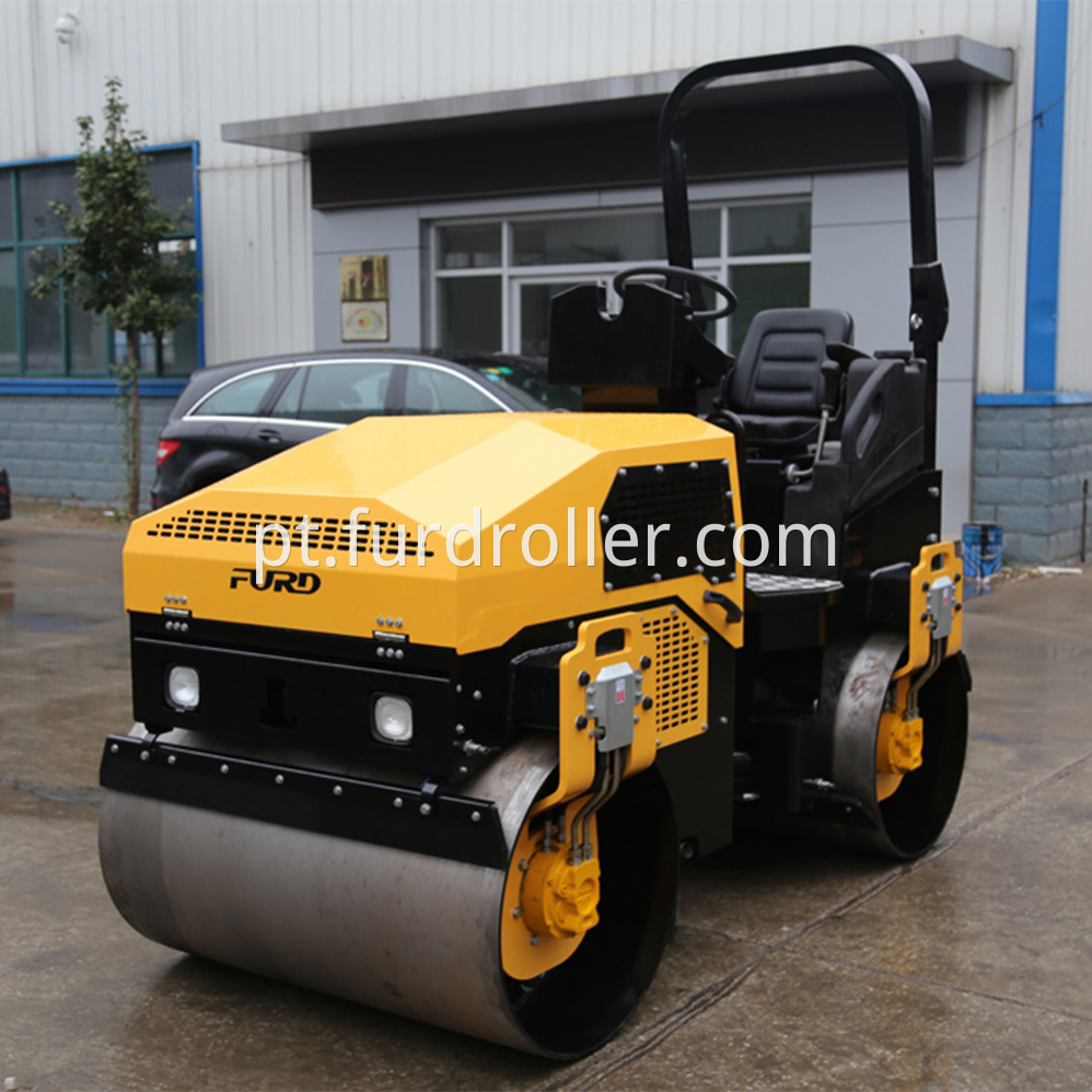 Vibratory Road Roller